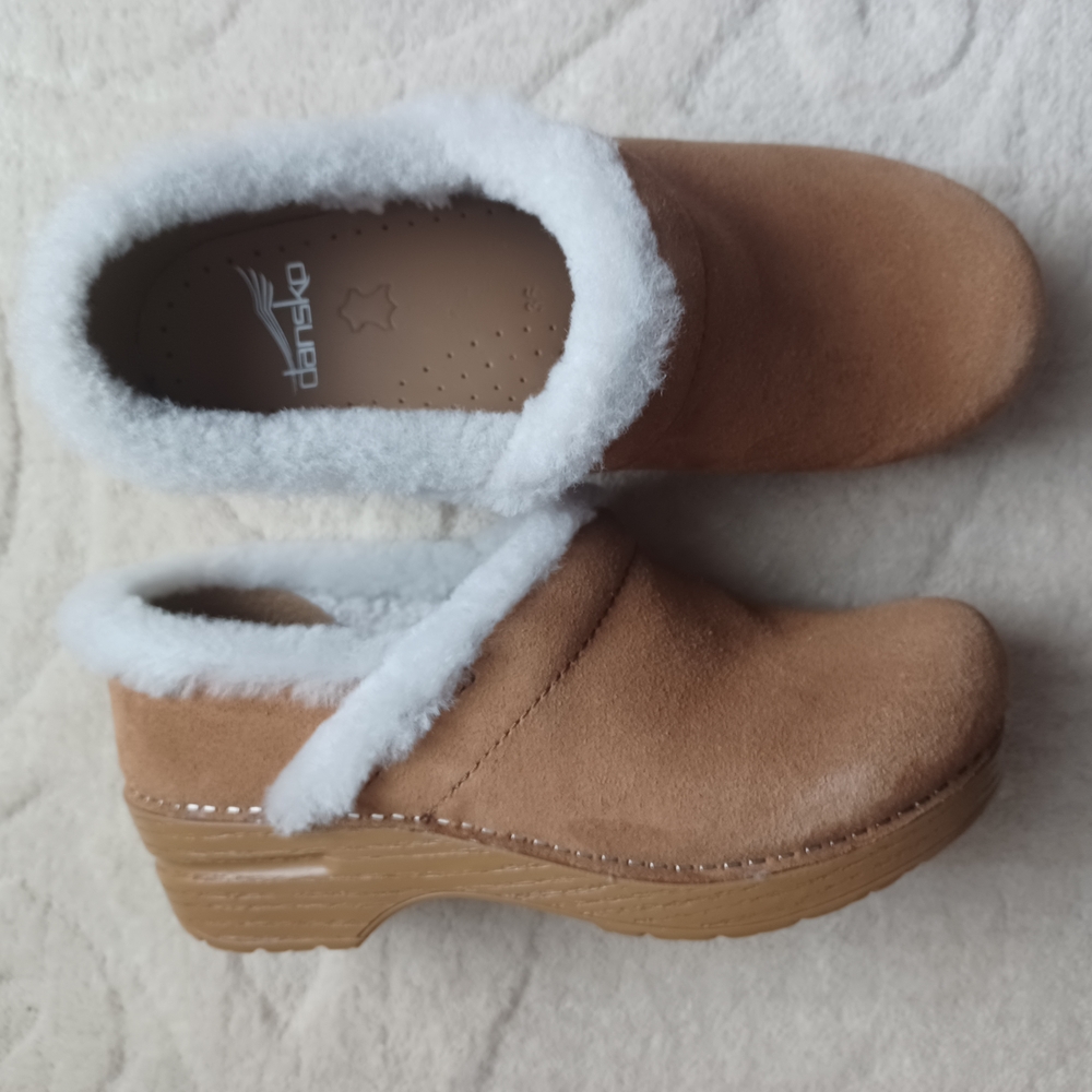 Dansko Women's Professional Tan Clogs with White Lining Size US 6 EU 36